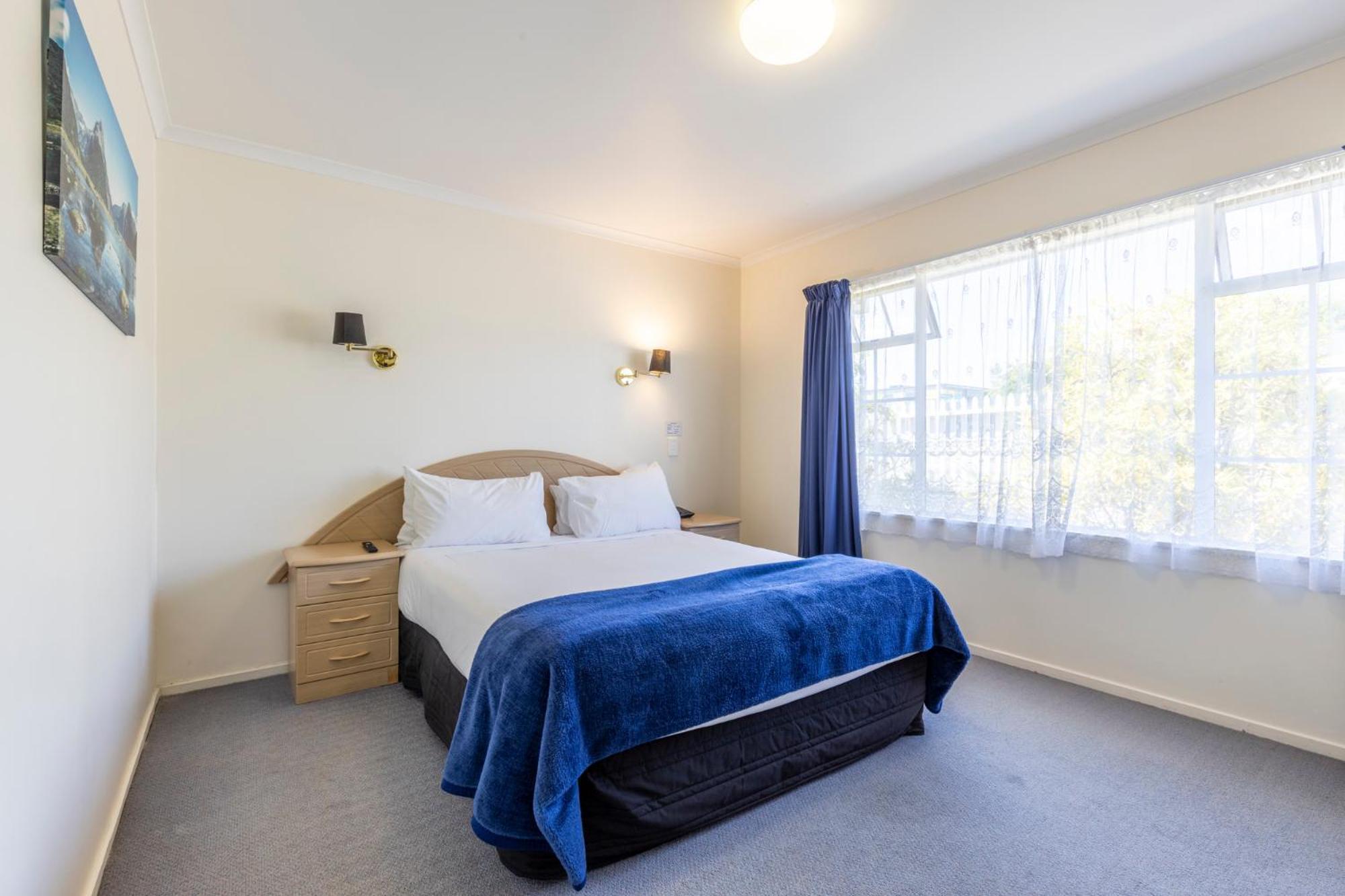 Asure Prince Motor Lodge Taupo Bagian luar foto